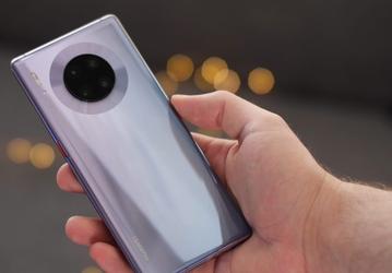 Huawei официально начала продавать подержанные смартфоны с новыми аккумуляторами, они пользуются огромным спросом в Китае
