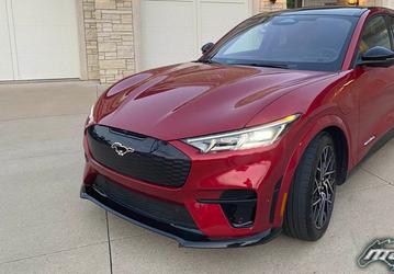 До 100 км/ч за 3,5 с: электромобили Ford Mustang Mach-E GT начали поставлять раньше обещанного