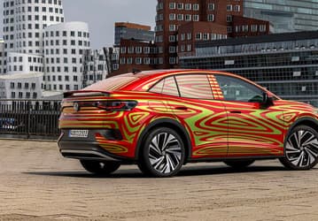 Первый купеобразный электрический кроссовер Volkswagen ID.5 GTX покажут в сентябре
