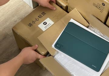 Xiaomi Mi Pad 5 впервые показали вживую с чехлом-клавиатурой, а также продемонстрировали в разных цветах