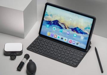 7250 мА·ч, экран 2К, 90 Гц, стилус за 295 долларов. Представлен планшет Honor Tab V7