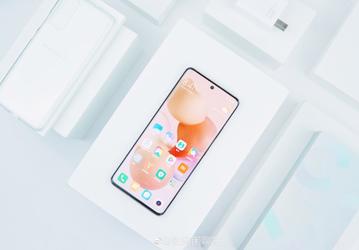 Самый тонкий и легкий смартфон Xiaomi c аккумулятором емкостью 4500 мА·ч оценили в 435 долларов. Все характеристики и стоимость Xiaomi Civi за считанные часы до анонса