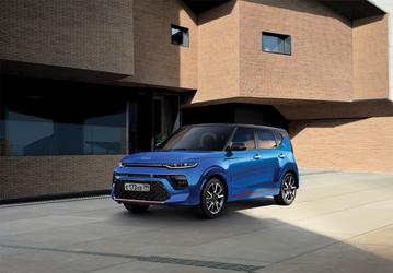 В Россию прибыл кроссовер Kia Soul 2022 в 12 вариантах сочетания двигателей, трансмиссий и комплектации