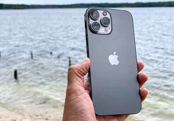 Все известные проблемы iPhone 13: качество сборки, пыль в камере, плохой сигнал, красный экран и так далее
