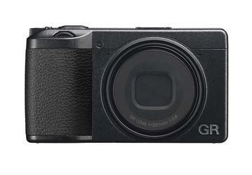 Представлена компактная камера Ricoh GR IIIx стоимостью 999 евро