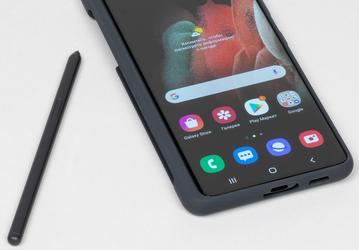Флагманский Samsung Galaxy S21 Ultra подешевел в России на треть
