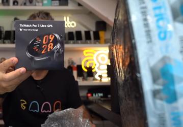 Умные часы TicWatch Pro 3 Ultra GPS со Snapdragon Wear 4100+ утекли до анонса. Опубликовано первое видео с распаковкой