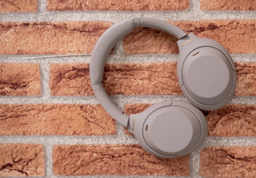 Топовые беспроводные наушники Sony WH-1000XM4 подешевели до рекордно низкой цены на Amazon 