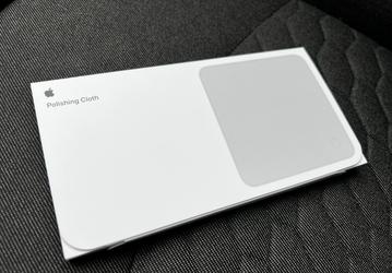 Пользователи высмеяли Apple и её заботу об окружающей среде за упаковку дорогостоящей салфетки