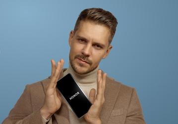 Милош Бикович — амбассадор Honor 50