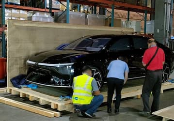 Главный партнёр Apple выходит на автомобильный рынок раньше купертинцев. Первый автомобиль Foxconn Foxtron засветился на фото