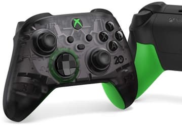 Microsoft отмечает 20-летие Xbox выпуском прозрачных аксессуаров