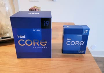 Некоторые счастливчики получили новейшие процессоры Intel Alder Lake до официального старта продаж, но использовать их не могут