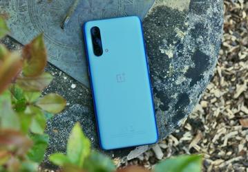 OnePlus Nord CE 5G за 300 евро не уступил Apple iPhone 13 Pro Max. В тесте автономности первый показал себя очень хорошо
