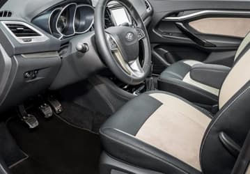 АвтоВАЗ лишил Lada Vesta «кожаного» салона