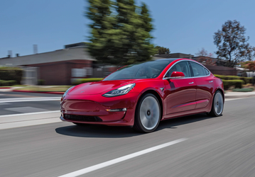Уровень аварийности Tesla составляет всего 1/9 от среднего показателя по США
