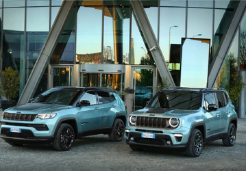 Jeep полностью переходит на электрифицированные автомобили в Европе: скоро выходят гибриды Renegade и Compass e-Hybrid