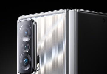 5100 мА·ч, Snapdragon 8 Gen 1, 50 Мп и 66 Вт. Honor Magic V – это грозный конкурент Samsung Galaxy Z Fold3, и он дебютирует 10 января