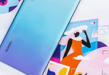 HarmonyOS 2.0, 6,78 дюйма, 108 Мп и 66 Вт: Huawei продолжает готовить новые смартфоны