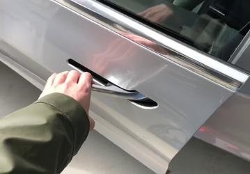 Tesla рекомендует зимой пользоваться WD-40: официальное видеоруководство