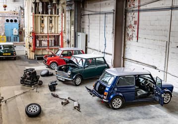 BMW запускает программу Mini Recharged: старые малолитражки Mini можно переделать в электромобили
