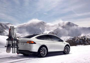 Жизненно важный вопрос: на сколько хватит заряда Tesla Model X и Tesla Model Y для обогрева зимой