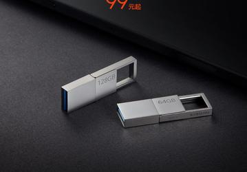 Полезный аксессуар Xiaomi за 15 долларов. Компания представила флешку с 64 и 128 ГБ памяти, а также портами USB-A и USB-C