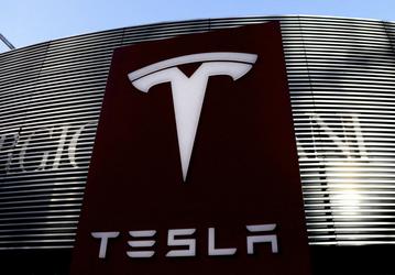 Суд отклонил попытку Tesla повысить штрафы за нарушение автопроизводителями требований экономии топлива 