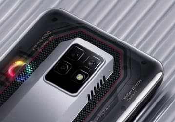 Когда одной Snapdragon 8 Gen 1 мало. Nubia Red Magic 7, набирающий свыше 1 100 000 баллов в AnTuTu, получил дополнительный чип