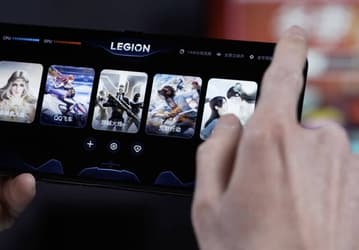 AMOLED, 144 Гц, HDR10+, Qualcomm Snapdragon 8 Gen1, SSD, RGB-подсветка, два вентилятора. Представлен смартфон Lenovo Legion Y90