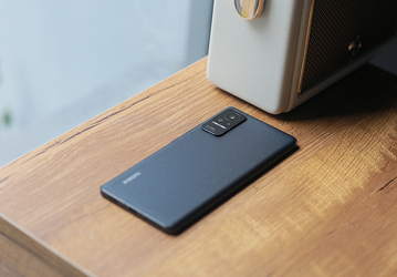 Самый тонкий и лёгкий смартфон Xiaomi получил MIUI 13 и Android 12