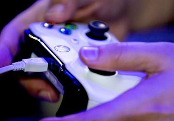 Microsoft вернула стриминг Twitch на все консоли Xbox