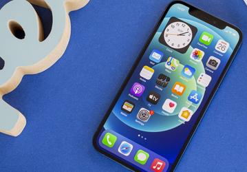 iPhone 12 подешевел до 55 тыс. рублей, iPhone 12 mini можно купить за 40 тыс. рублей