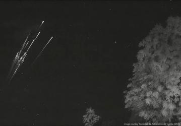 Видео дня: сгорающие в атмосфере спутники SpaceX Starlink 