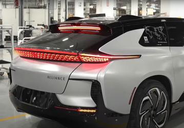 Представлен серийный электромобиль Faraday Future FF 91 с 11 экранами и разгоном до «сотни» за 2,39 с