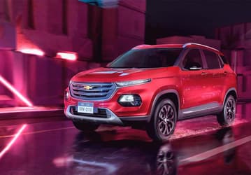 Компактный кроссовер Chevrolet Groove появится в продаже в России в декабре. Автомобиль можно заказать уже сейчас за 2,45 млн рублей