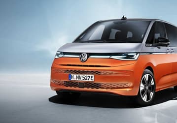 В России начали продавать новые минивэны Volkswagen Multivan T7. Цена – 8-9 млн рублей