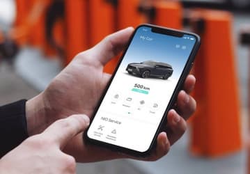 Известный производитель электромобилей Nio выпустит собственный смартфон. Главу компании не устраивает ограниченность iPhone