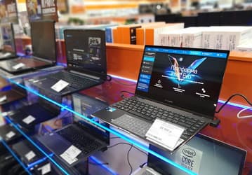 Поставки ноутбуков рухнули в октябре на 40% – нет спроса