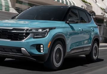 В США представили Kia Seltos 2024. Оснащение стало лучше, мощность увеличилась до почти 200 л.с.
