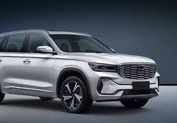 Запас хода почти 1500 км. Гибридный внедорожник Geely Xingyue L Hi·P Thor поступил в продажу в Китае