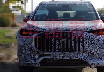 Это новый Chery Tiggo 9 без дверных ручек в салоне. Автомобиль впервые детально показали внутри