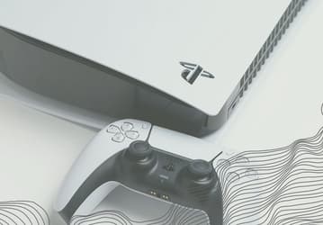 До выхода новой PlayStation 5 осталось менее года. PS5 Slim ожидается уже в третьем квартале следующего года