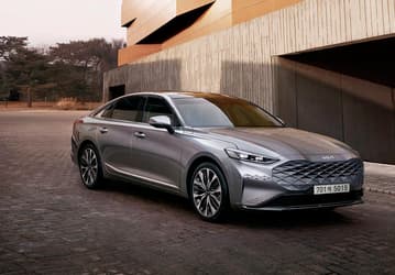 Двигатель V6 3,5 л, 300 л.с., полный привод. В продаже в России появился бизнес-седан Kia K8