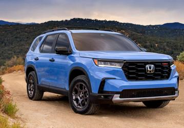 Honda представила новое поколение большого кроссовера Pilot: 8 мест, полный привод, двигатель V6 3,5 литра и 10-ступенчатый «автомат»