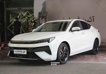 Седан, кроссовер и рамный пикап. Названы иранские авто Kerman Motor, которые могут появиться в России: изображения и параметры