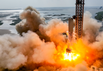 Илон Маск показал рекордные испытания самой большой ракеты SpaceX