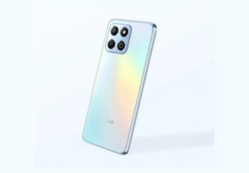 Один из самых дешёвых смартфонов с 5G, ещё и на платформе Qualcomm. Представлен Honor Play 30M
