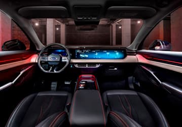 В Россию привезли новые Ford Mondeo 2022 с 43-дюймовым экраном. Цены уже известны