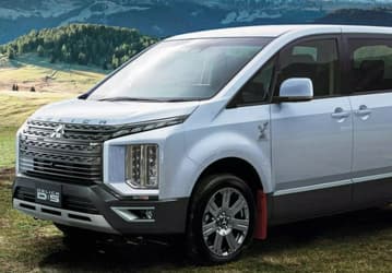 В России начались продавать кроссвэны Mitsubishi Delica D:5. Авто с дизельным двигателем, АКПП и полным приводом — от 2 млн рублей